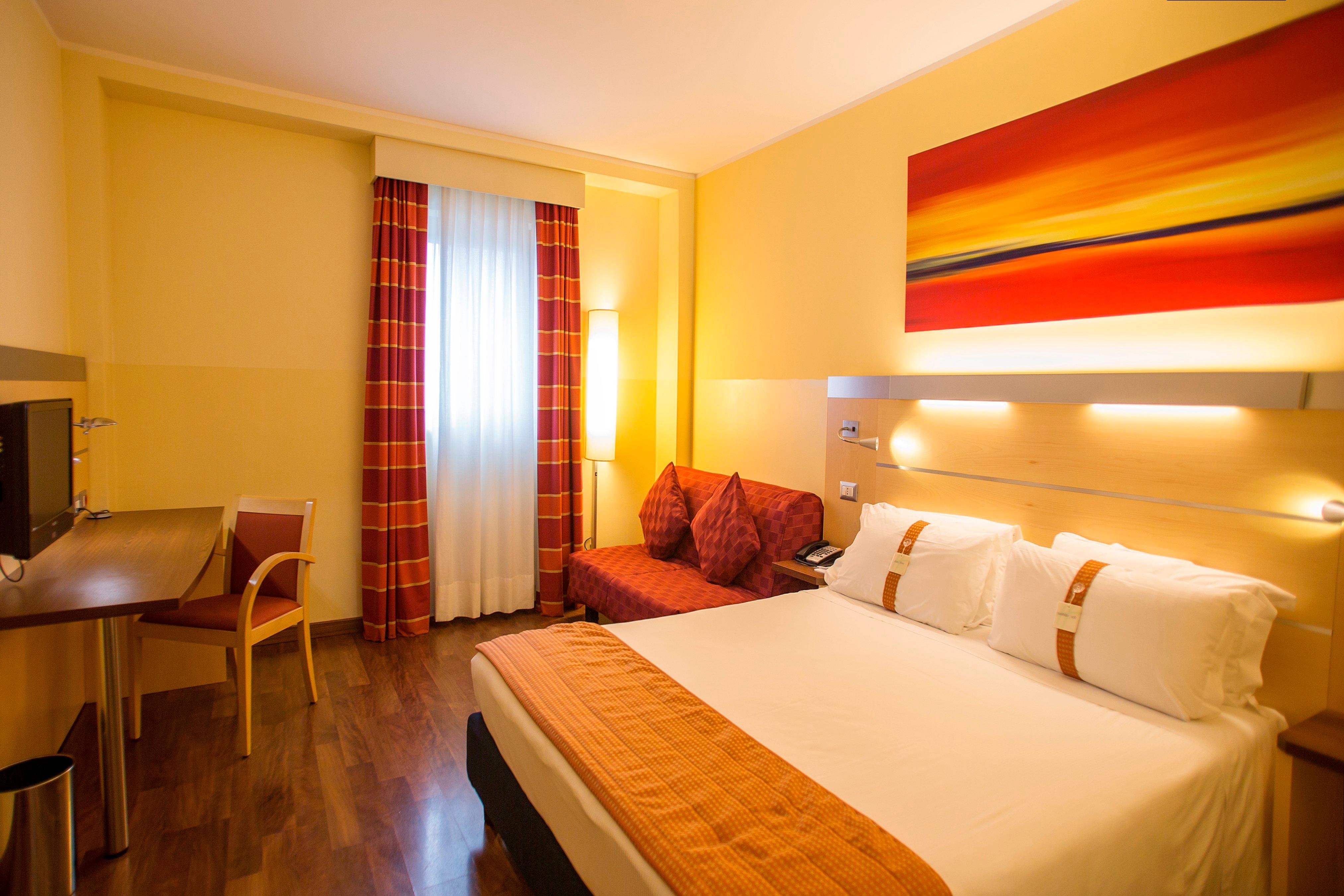 Holiday Inn Express Milan-Malpensa Airport By Ihg Somma Lombardo Esterno foto