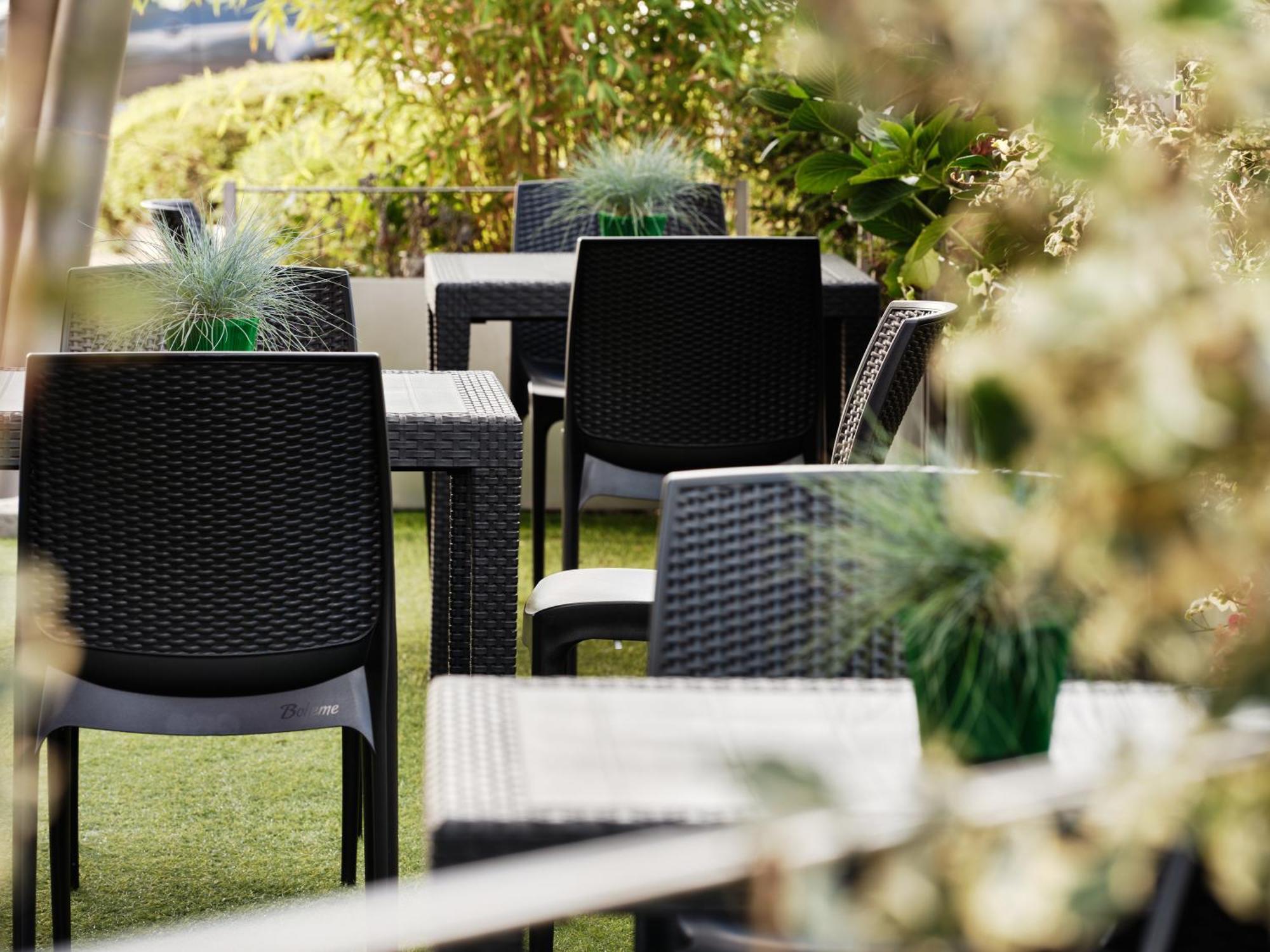Holiday Inn Express Milan-Malpensa Airport By Ihg Somma Lombardo Esterno foto